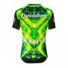 Rear view of the Vodafone Warriors' jersey Mr Smith was wearing