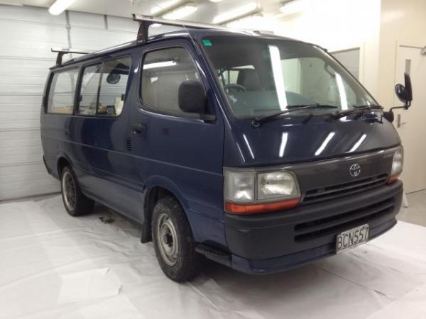 1994 blue Toyota Hiace van, registration BCN557