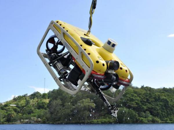 Photo of RNZ Navy ROV supplied by Royal NZ Navy