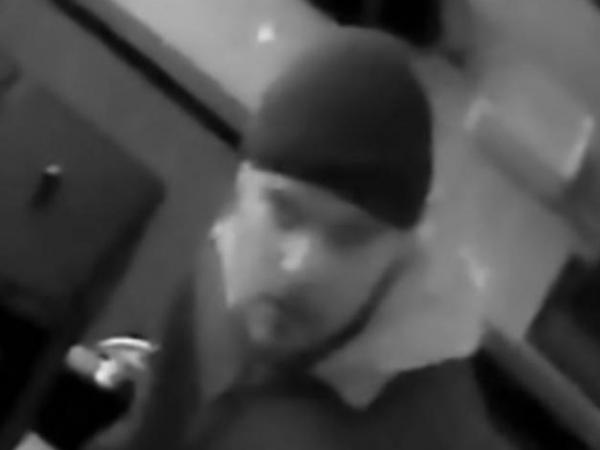 Man Police wish to speak to in relation to Mojo burglary