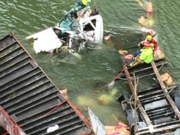 Manawatu Gorge rescue 