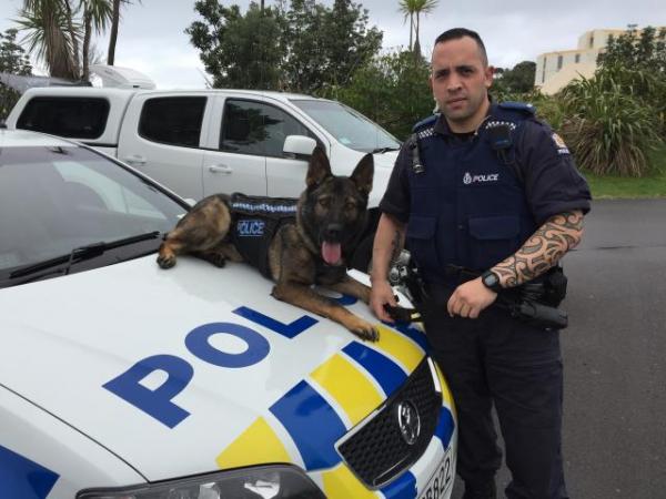 Dakota and handler Constable Stu Rota