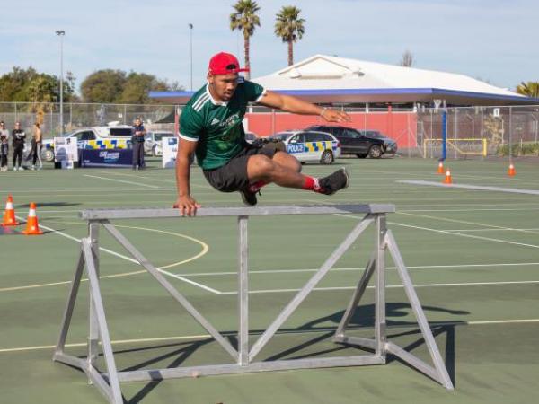 Magpie Folou Fakatava flies through the PCT course